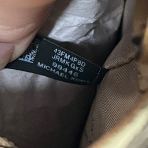 Michael Kors XS Carry All Jet Set Travel Tote Pale Gold Metallic Leather NWT - Picture 5 of 6